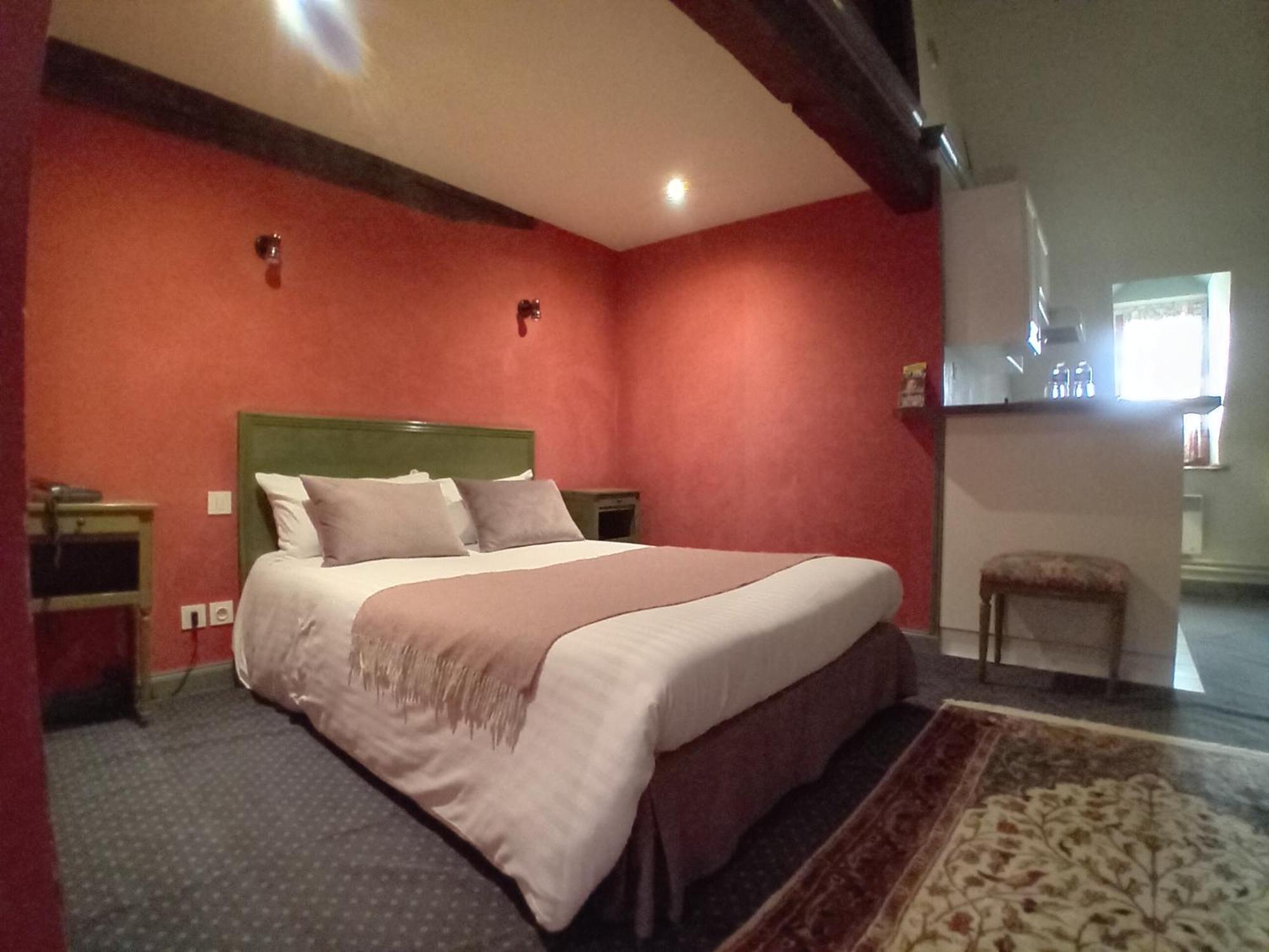 Hotel Particulier Des Canonniers Сен-Кантен Стая снимка