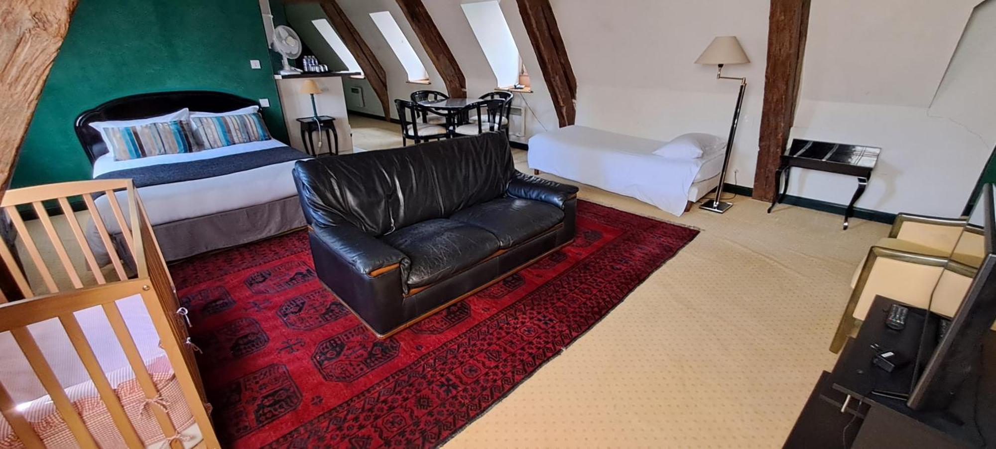 Hotel Particulier Des Canonniers Сен-Кантен Екстериор снимка